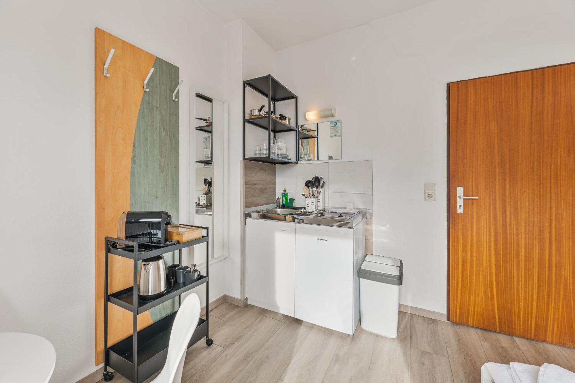 Home2Stay Apartmenthaus Heilbronn City Kitchen Parking Highspeed Wifi Washroom Eksteriør billede