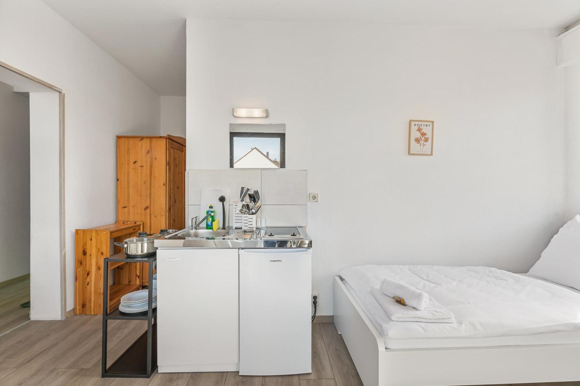 Home2Stay Apartmenthaus Heilbronn City Kitchen Parking Highspeed Wifi Washroom Eksteriør billede