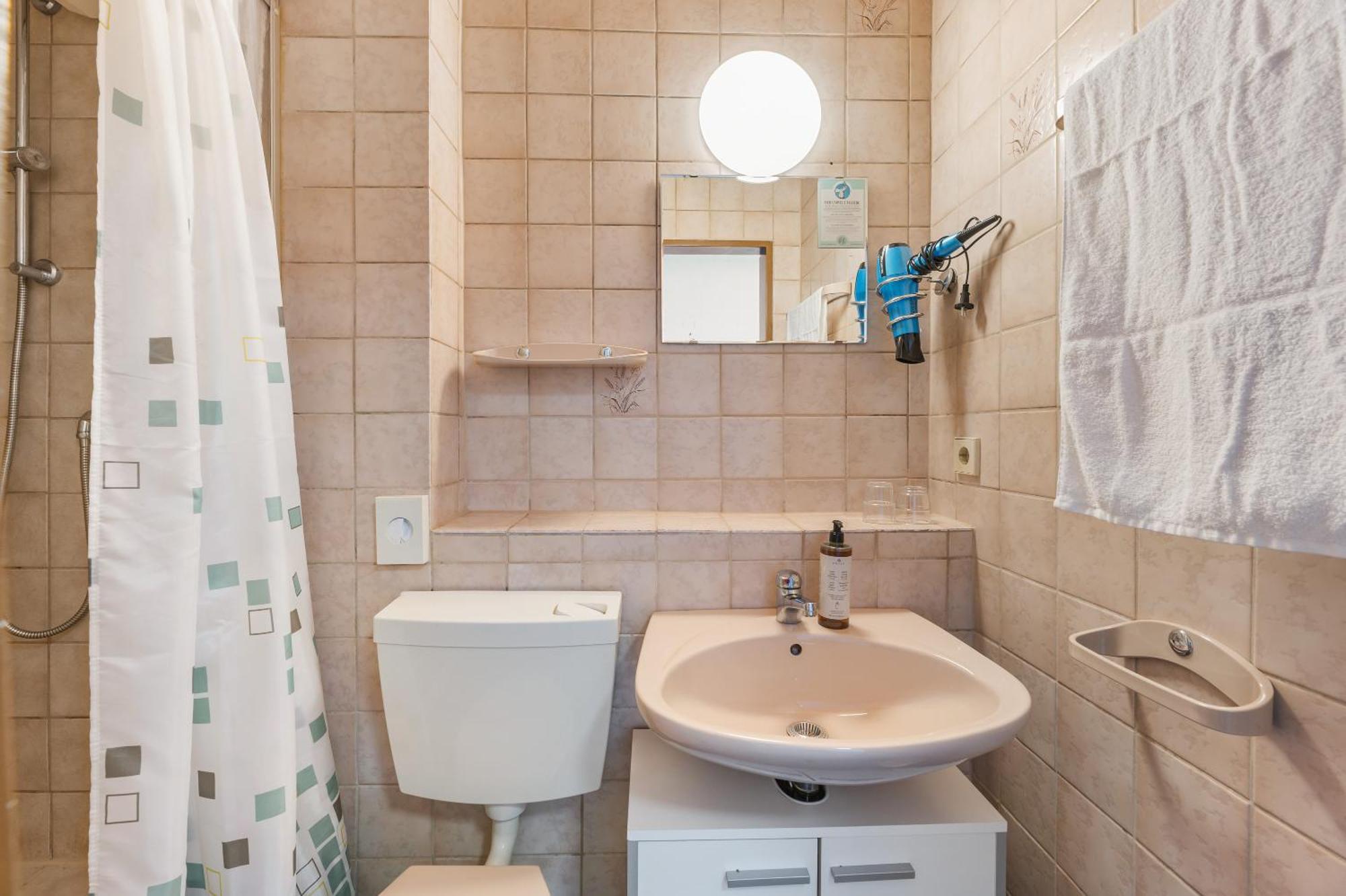 Home2Stay Apartmenthaus Heilbronn City Kitchen Parking Highspeed Wifi Washroom Eksteriør billede